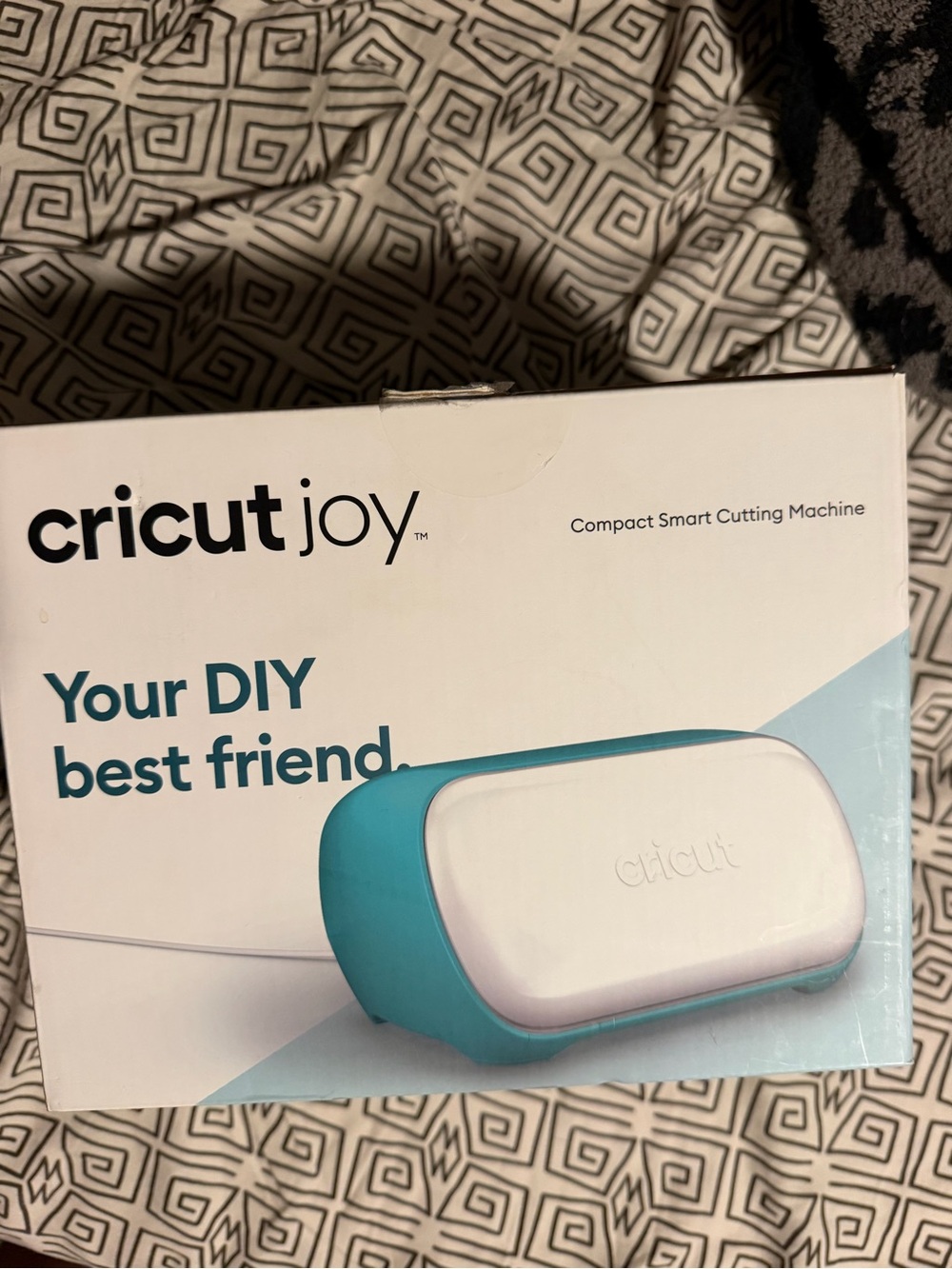 Cricut Joy Compact Cutting Machine - Teal and White